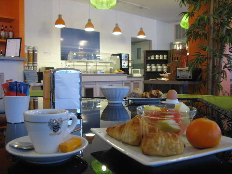 Greet Hotel Massieux Lyon Nord Экстерьер фото